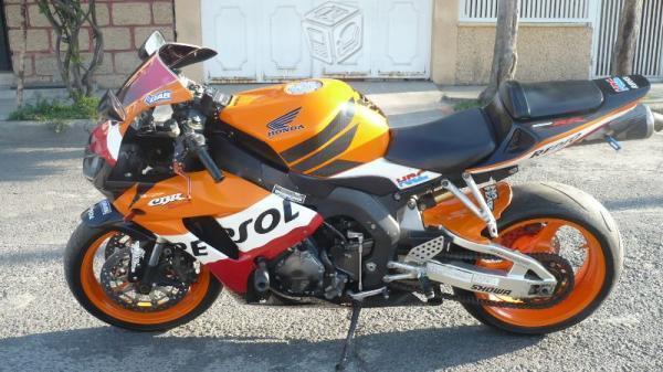 Honda rr 1000 repsol exelentes condiciones barata -06