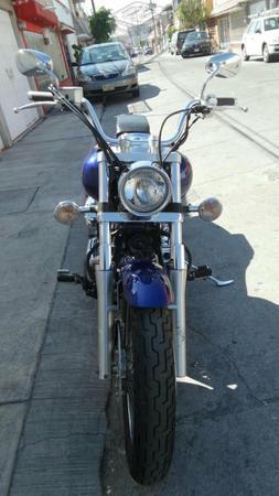 Yamaha V star custom 1100cc excelente -08