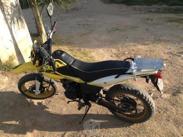 Vendo moto a tratar -15