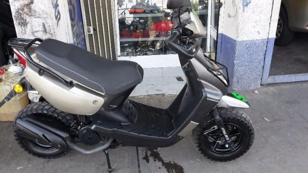 Motoneta ws 150 casi nueva poco km -14