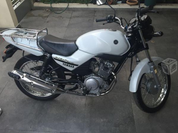 Motocicleta Yamaha YBR-125 -14