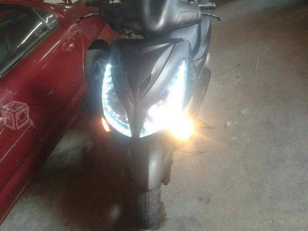 Pongo ala venta mi moto italika -05