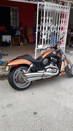 Harley Davidson V-Rod -08