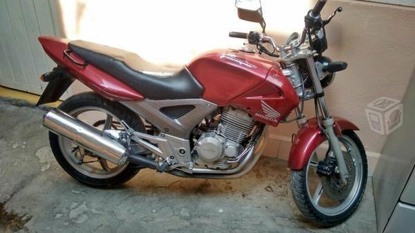 Honda Cbx 250 twister -03