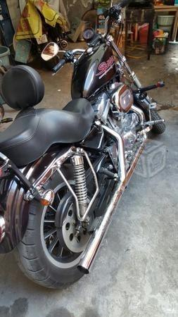 Harley sportster 883 -01
