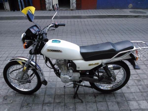 Honda cgl 125 seminueva nunca chocada -14