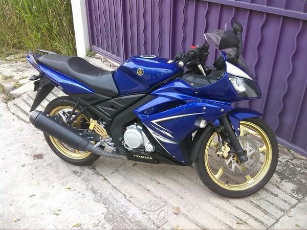 Yamaha R15