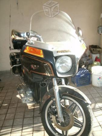 Honda goldwing 1100 -81