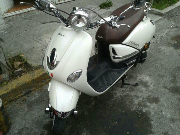 Scooter Vitalia de Italika -14