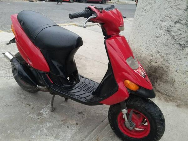 Gilera Stalker emplacada -03