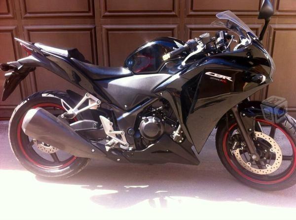 Bonita honda cbr v/c -15