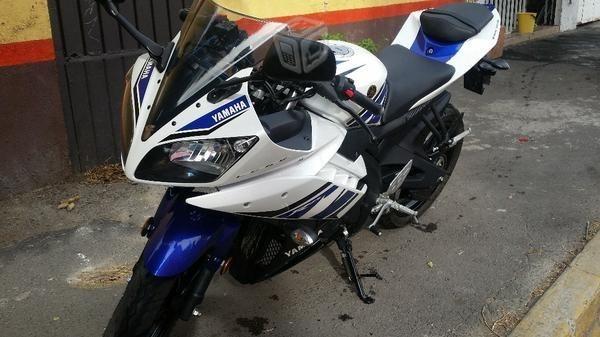 Yamaha R15 -14