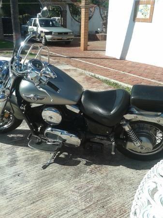 Kawasaki Vulcan 1500 -05