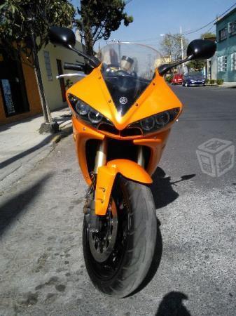 POTENTE R6 600cc. COMO NUEVA -05