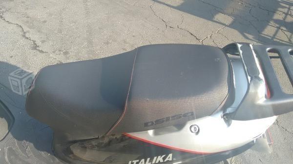 Vendo moto italika -14