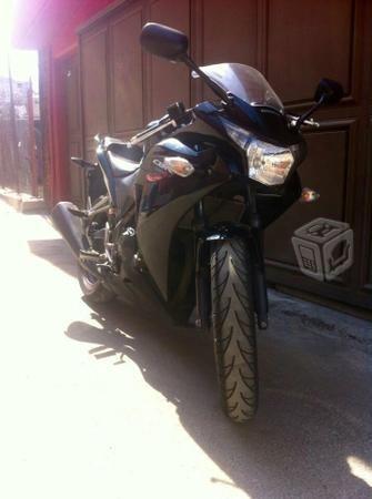 Bonita honda cbr v/c -15