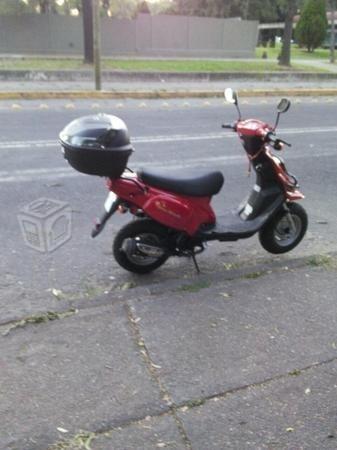 Moto scooter Europea TGB -07