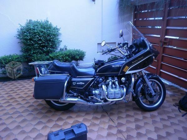 Motocicleta Gold Wing -80