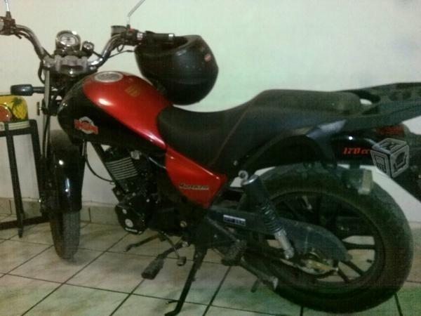 Chopper bult dog 170 seminueva -15