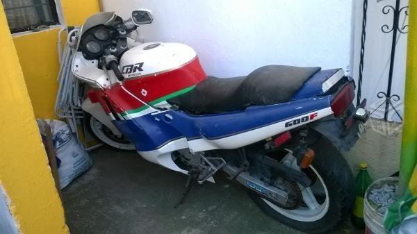 Moto honda cbr 600 -89