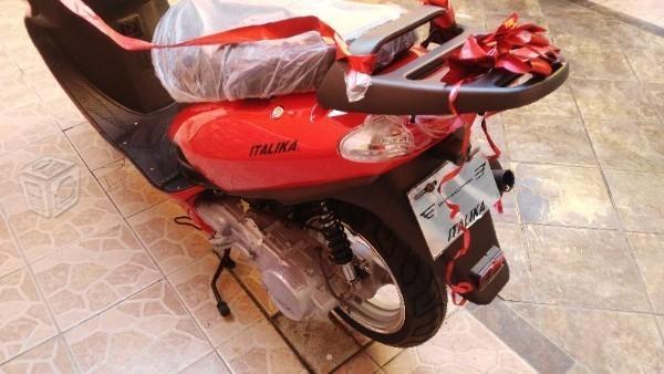 Moto italika 0km ds150 motoneta nueva atratar -15