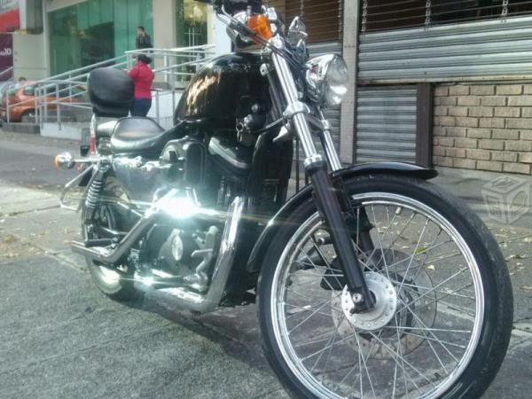 Harley Sportster 883 -01