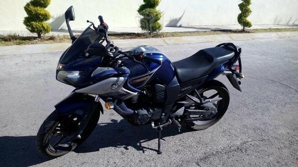 Deportiva moto yamaha -14