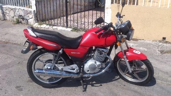 Suzuki 125, en buenas condiciones -11