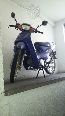 exelente moto -01