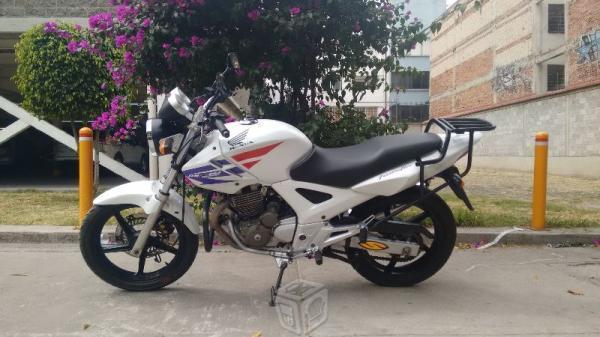 HONDA TWISTER 250cc MOELO -11