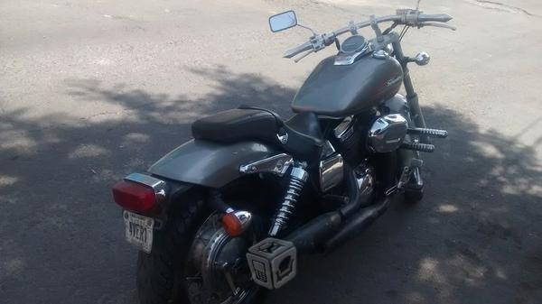 Honda shadow 750 excelente estado -07