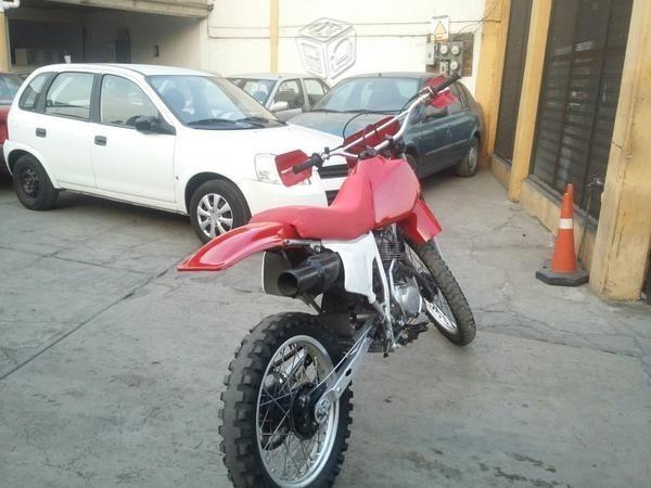 Honda Motocross 200cc -00
