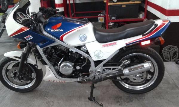 Moto honda mod v-four 750cc -84