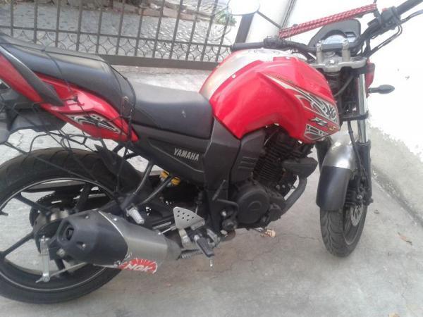 Vendo moto yamaha fz16s -15