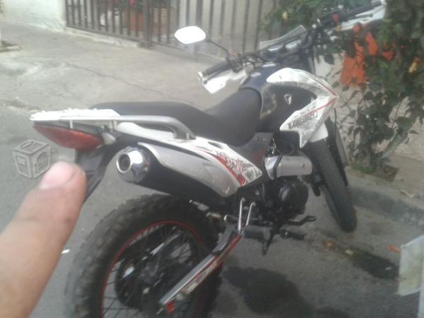 Excelente motocicleta -15