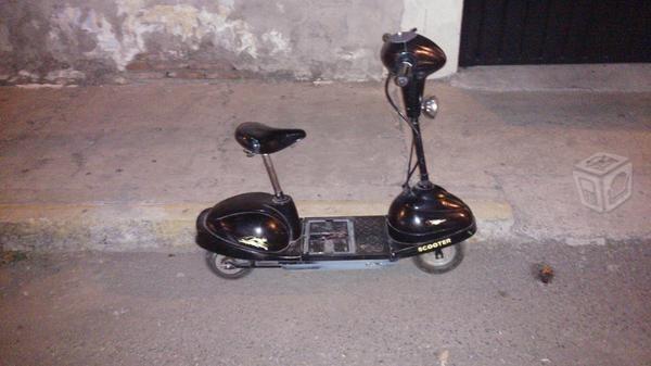 Bonito scooter eléctrico -08