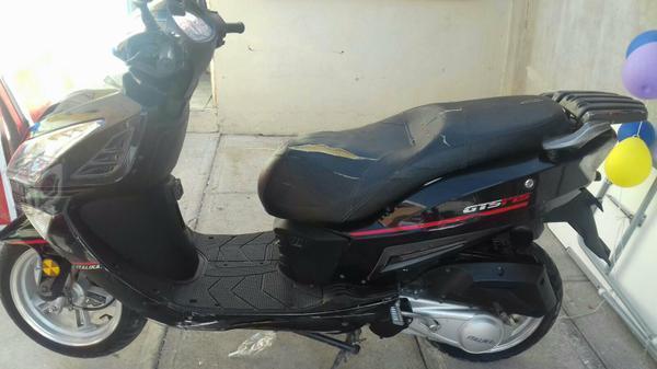 Exelente motoneta 175cc. -13