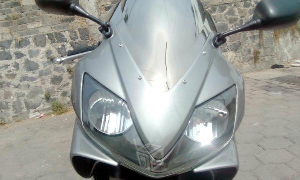 Honda Cbr f4 600 -06