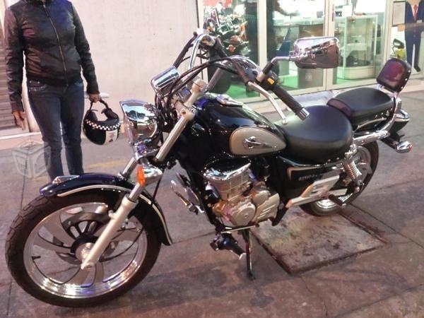 Suzuki GZ150 -15