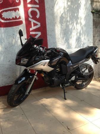 Yamaha Fazer -12