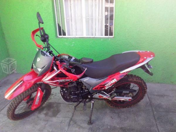 Veloci Xeverus 250 cc Doble Proposito -14