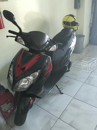 Moto Italika modelo DS150 -14