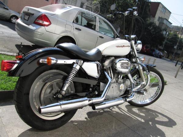 883 blanca Harley Davidson -07