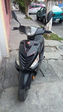 Excelente motoneta 125cc. Acepto cambio -14