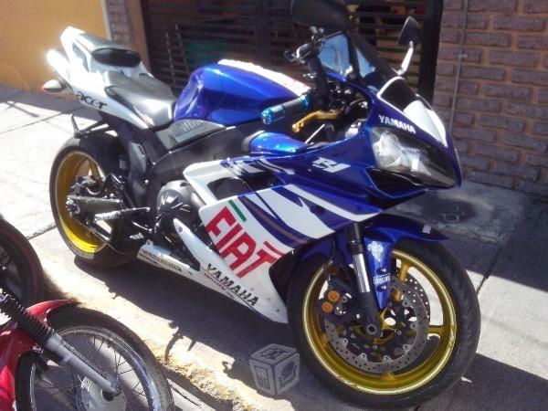 Yamaha r1 -08