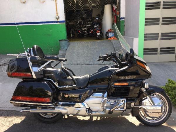 Honda aspencade 1500 goldwing titulo limpio che -93