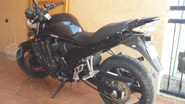 Cambio o vendo Gsx -08