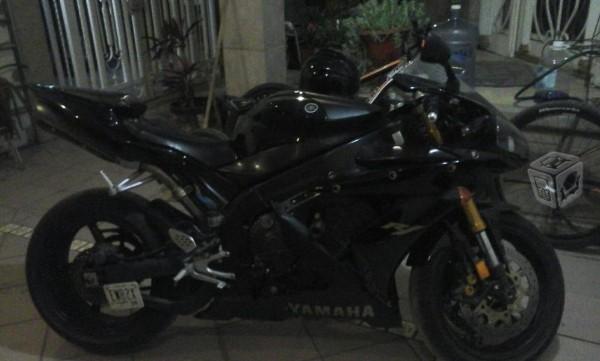 Yamaha R1 Edicion Especial Black -06