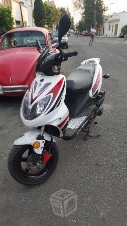 Keeway scooter 2014