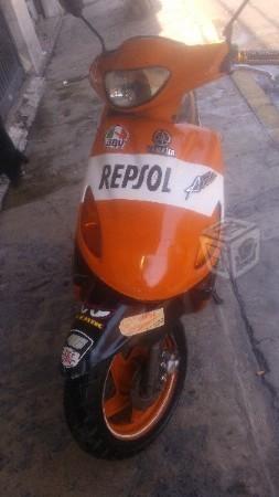 Yamaha grand axis modificada repsol -07